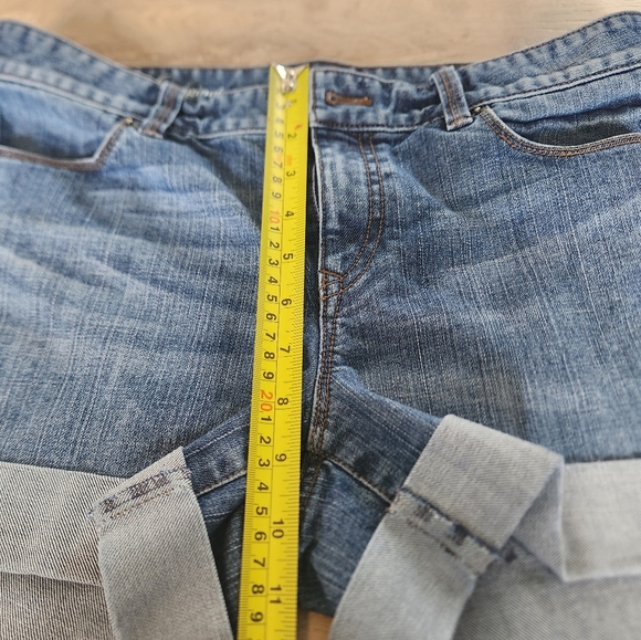 Loft denim shorts, size 6 - Picture 4 of 6